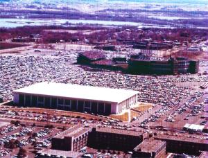 Met_Center_and_Met_Stadium